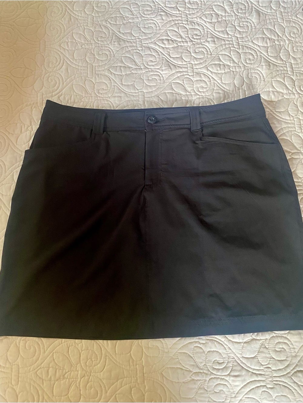 Eddie Bauer Black Women’s Skort